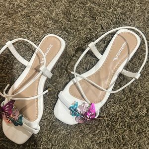 Raphaela‎ Butter Fly Sandals Size 35/5